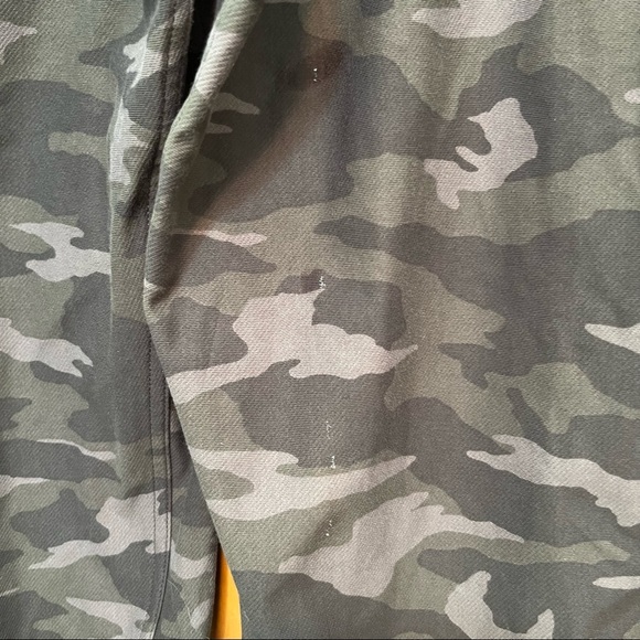 Athleta Farallon Green Camouflage Joggers Size 18 NWT - Picture 7 of 11